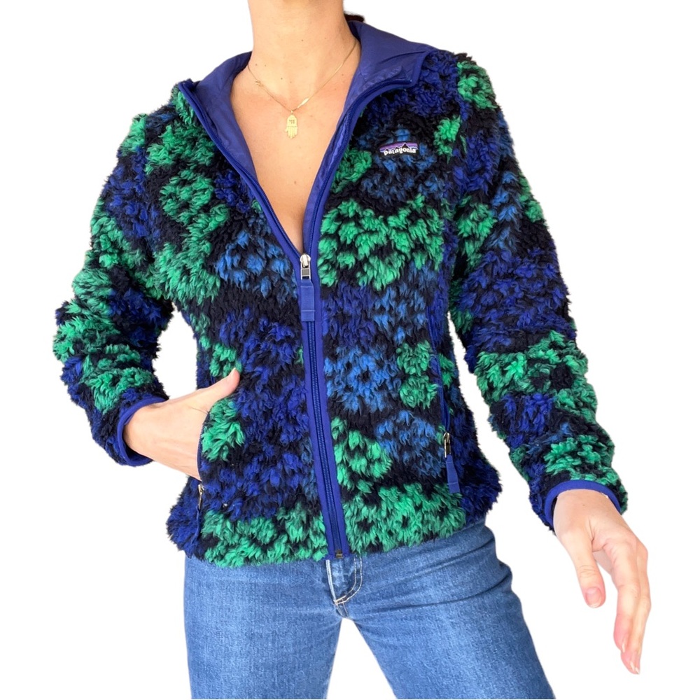 Patagonia Blue and Green High Pile Fleece Hooded Zip Up Jacket (size small)